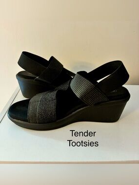 NWB Tender Tootsies Women's Black Elastic Strap Wedge Sandals